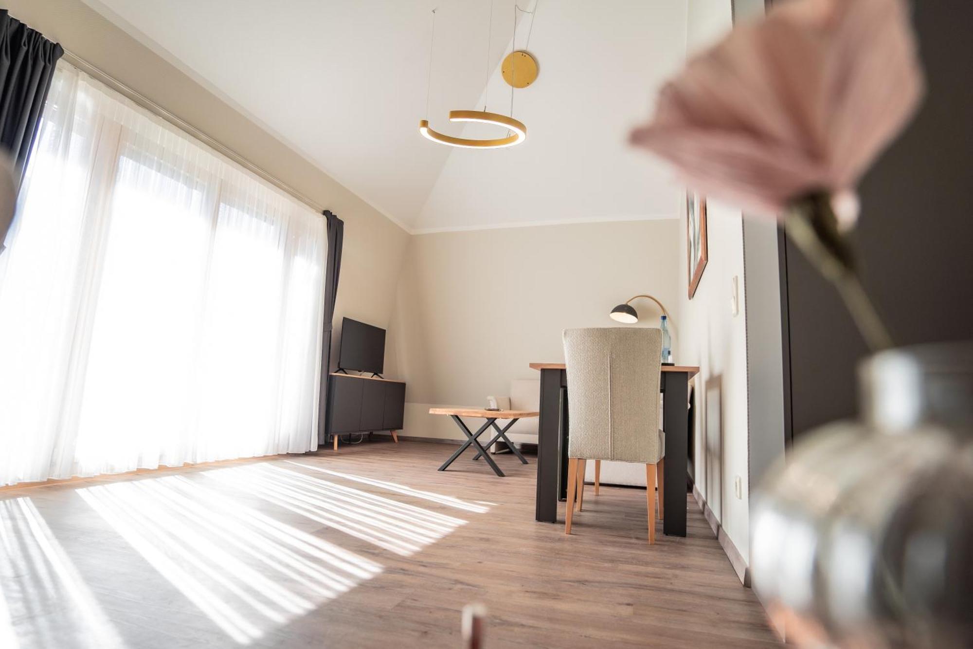 Hotel Cityhome Am Kurpark บาดซัลซูเฟลน ภายนอก รูปภาพ